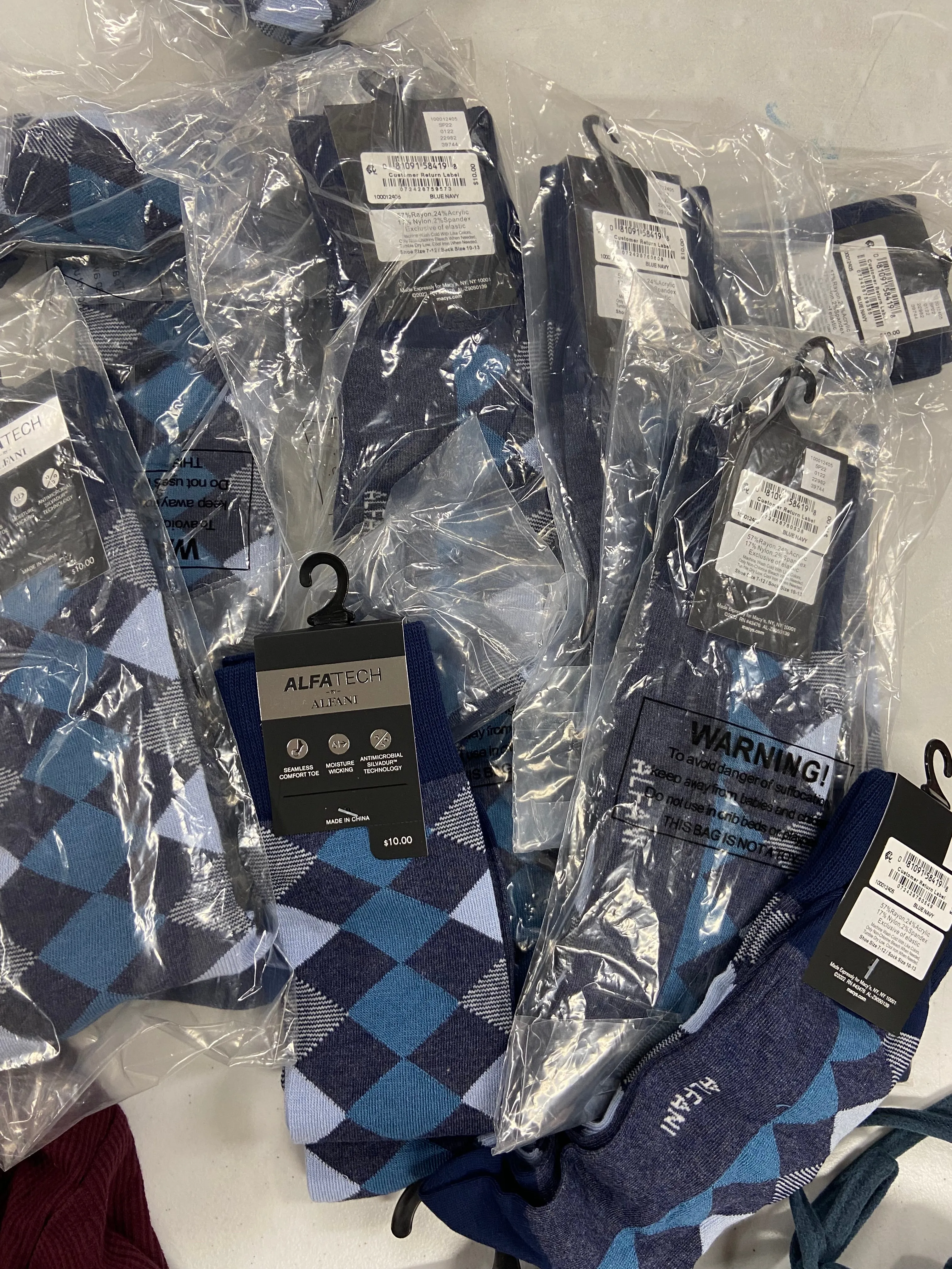 Men's Clothing Assorted Wholesale Lot, 32 DEGREES, CLUB ROOM, ALFANI, 18 items, Shelf Pulls, MSRP $369