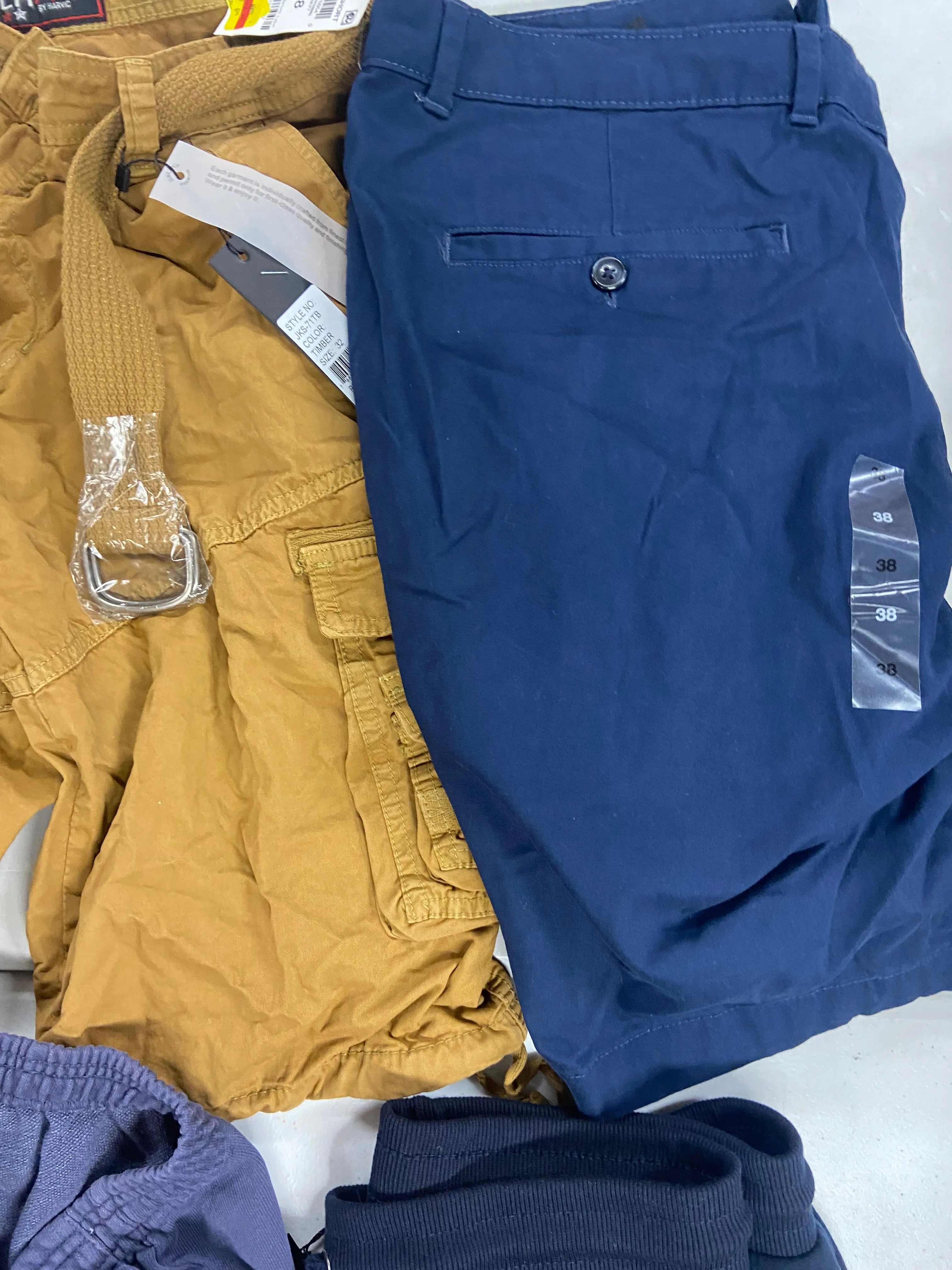 Men's Clothing Bottoms HUDSON, HUGO BOSS, UNDER ARMOUR, AMERICAN APPAREL, GALAXY and more, Wholesale Lot, 10 items, Shelf Pulls, MSRP $665