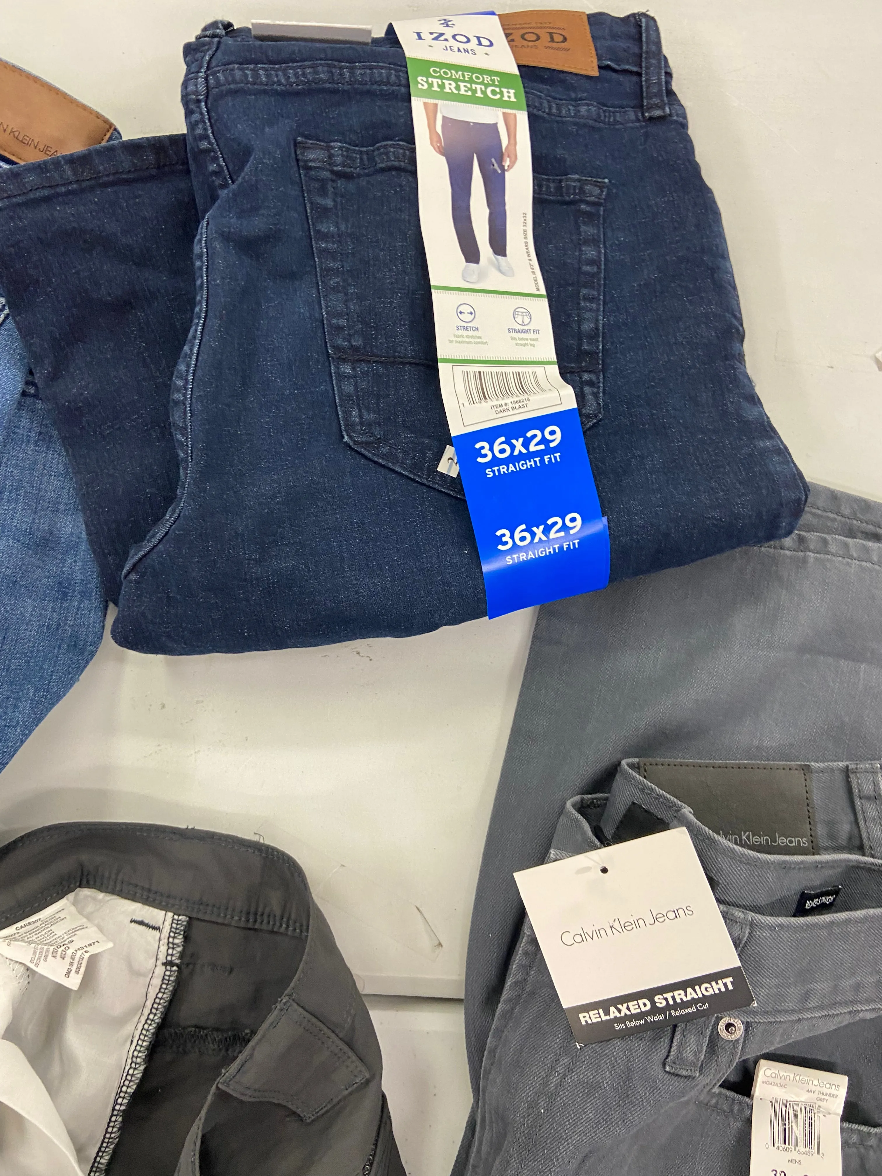 Men's Clothing Pants & Jeans Wholesale Lot, CALVIN KLEIN JEANS, WEATHERPROOF , GERRY, IZOD, ORVIS and more, 9 items, Shelf Pulls, MSRP $604