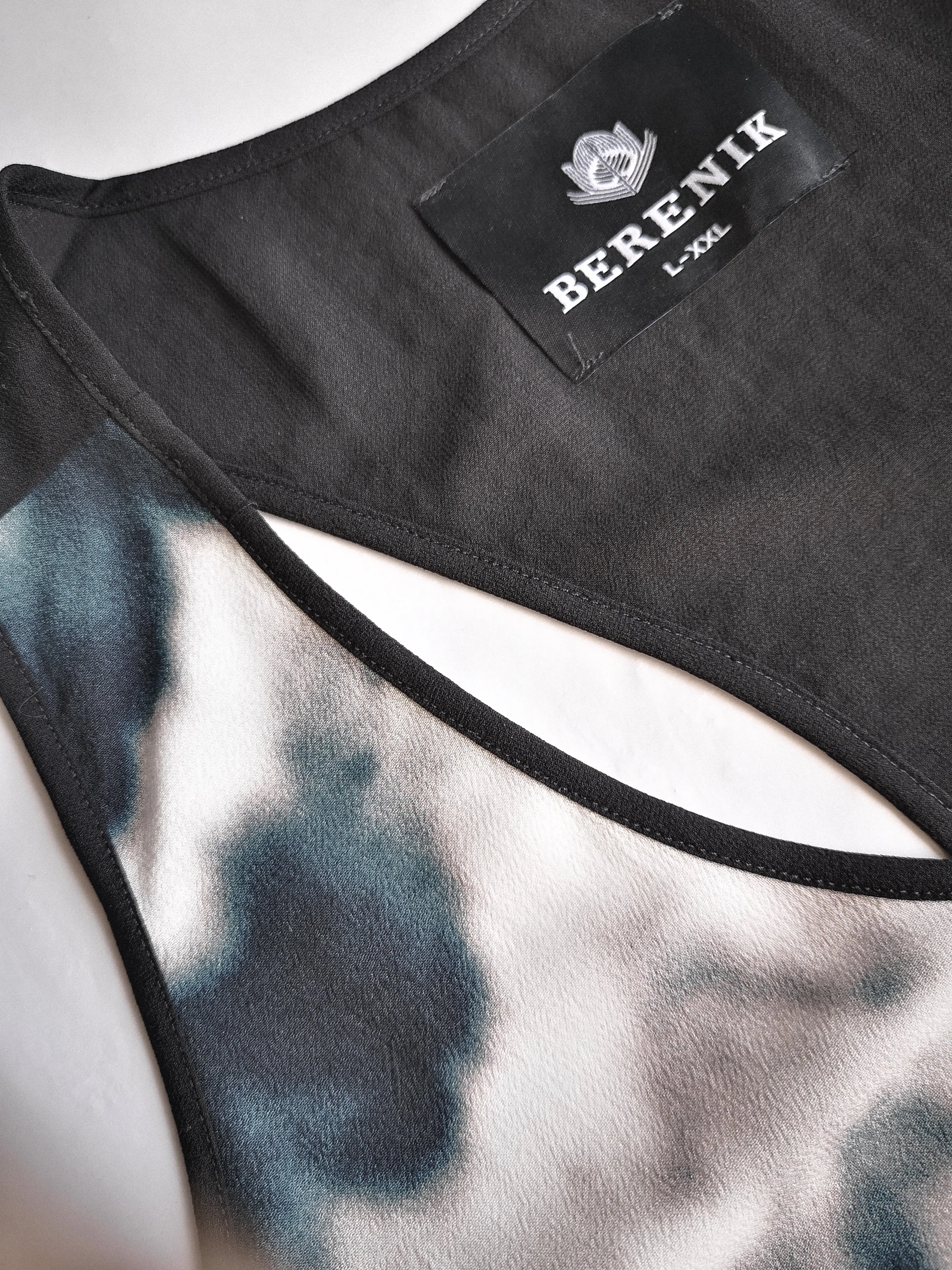 TANK TOP OVERSIZED - VISCOSE print cloud black / white