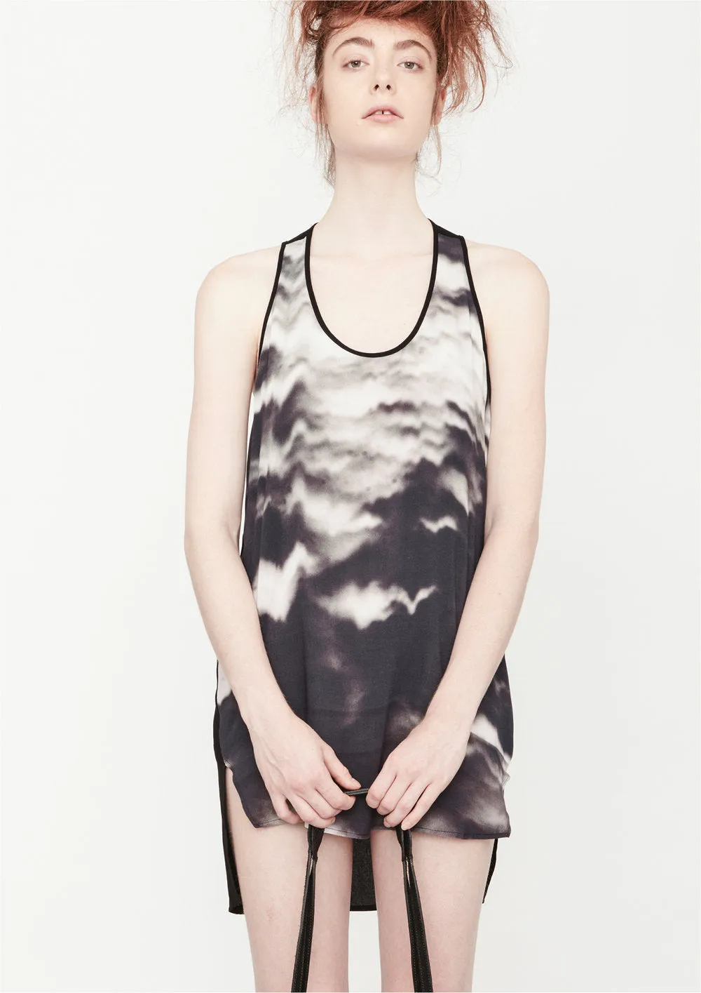 TANK TOP OVERSIZED - VISCOSE print cloud black / white