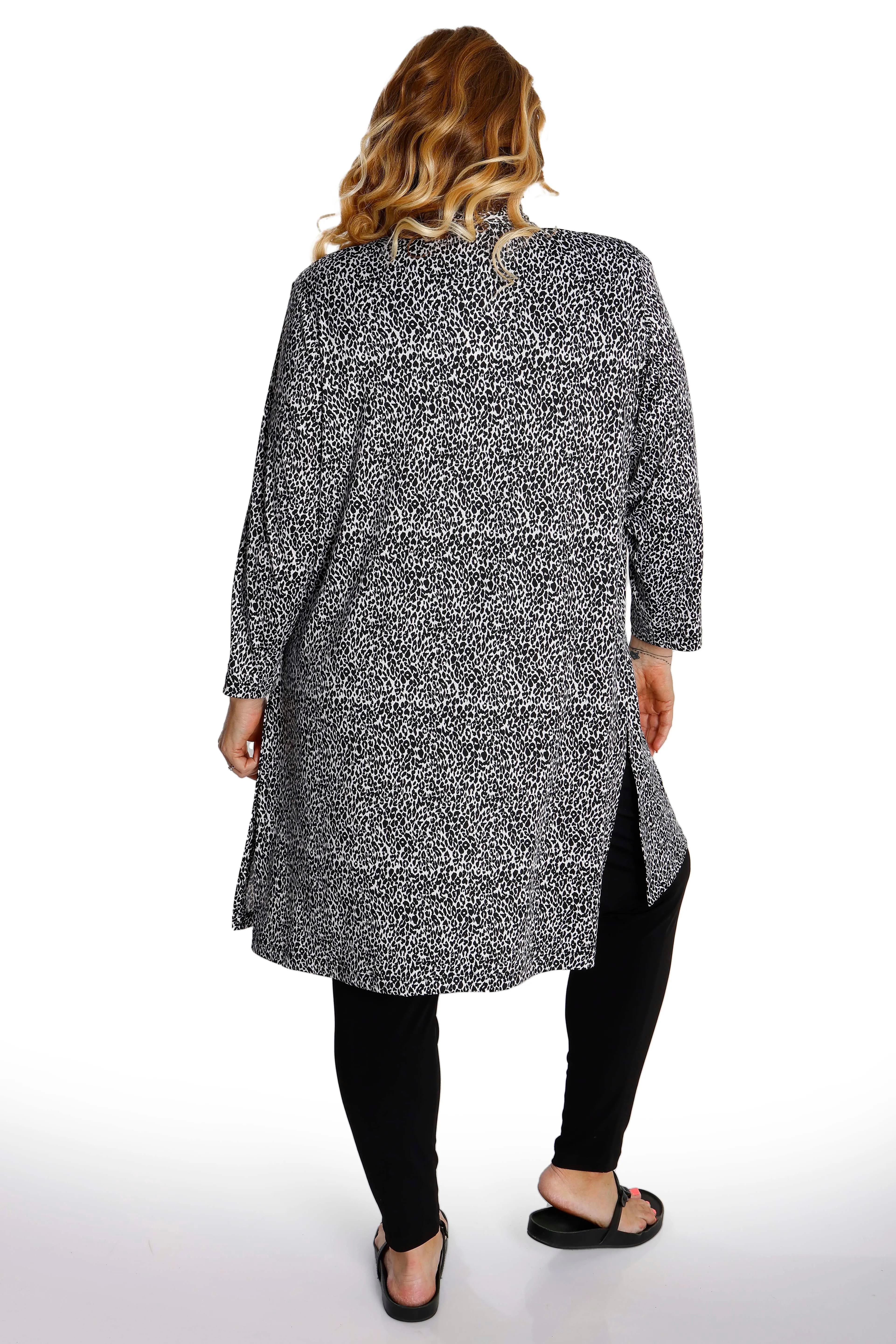 Vikki Vi Jersey Snow leopard Long Sleeve Kimono Duster