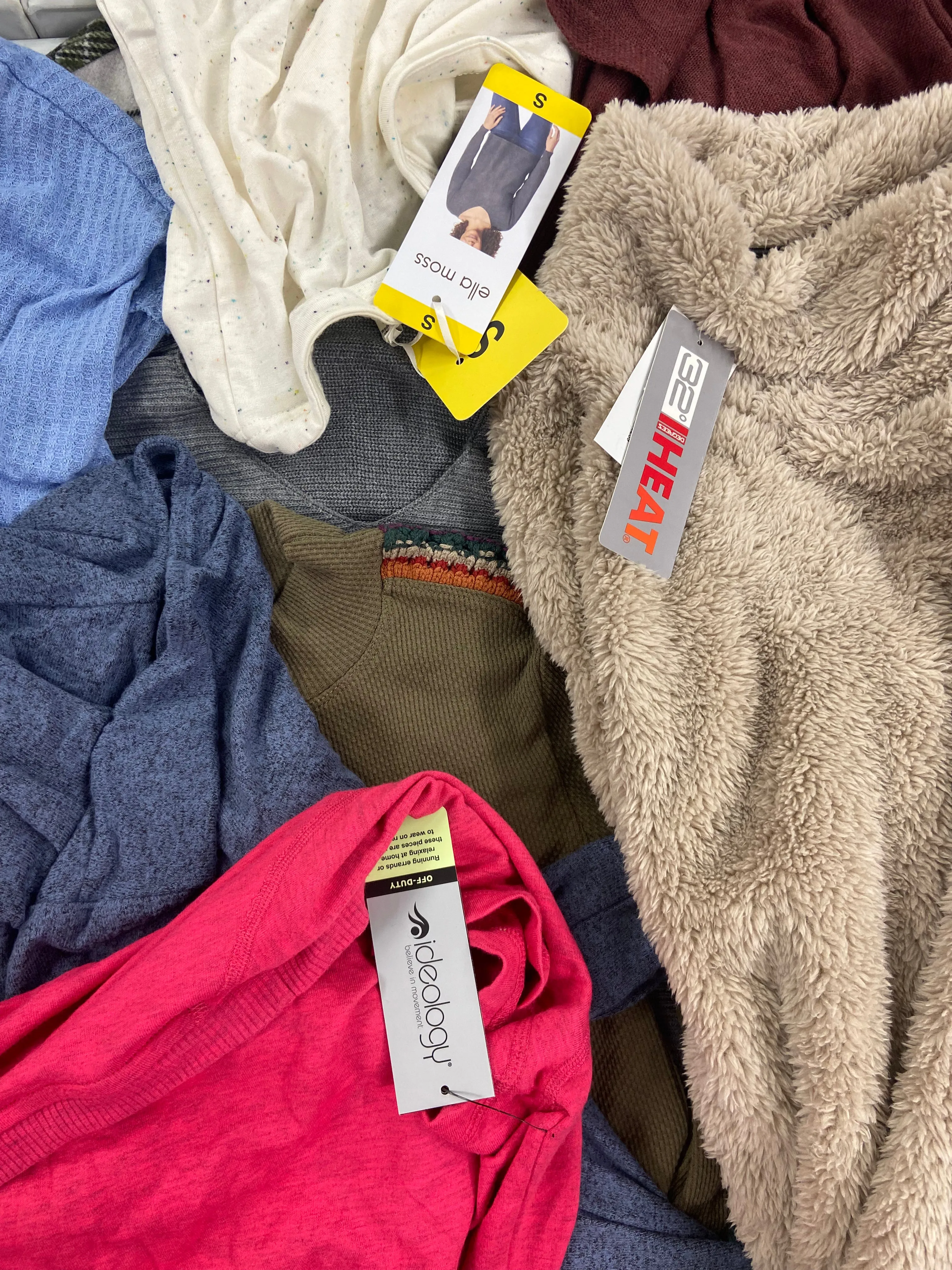 Women's Clothing Tops Wholesale Lot, FREE PEOPLE, ELLA MOSS, 32 DEGREES, ALFANI, AMERICAN APPAREL and more, 18 items, Shelf Pulls, MSRP $848