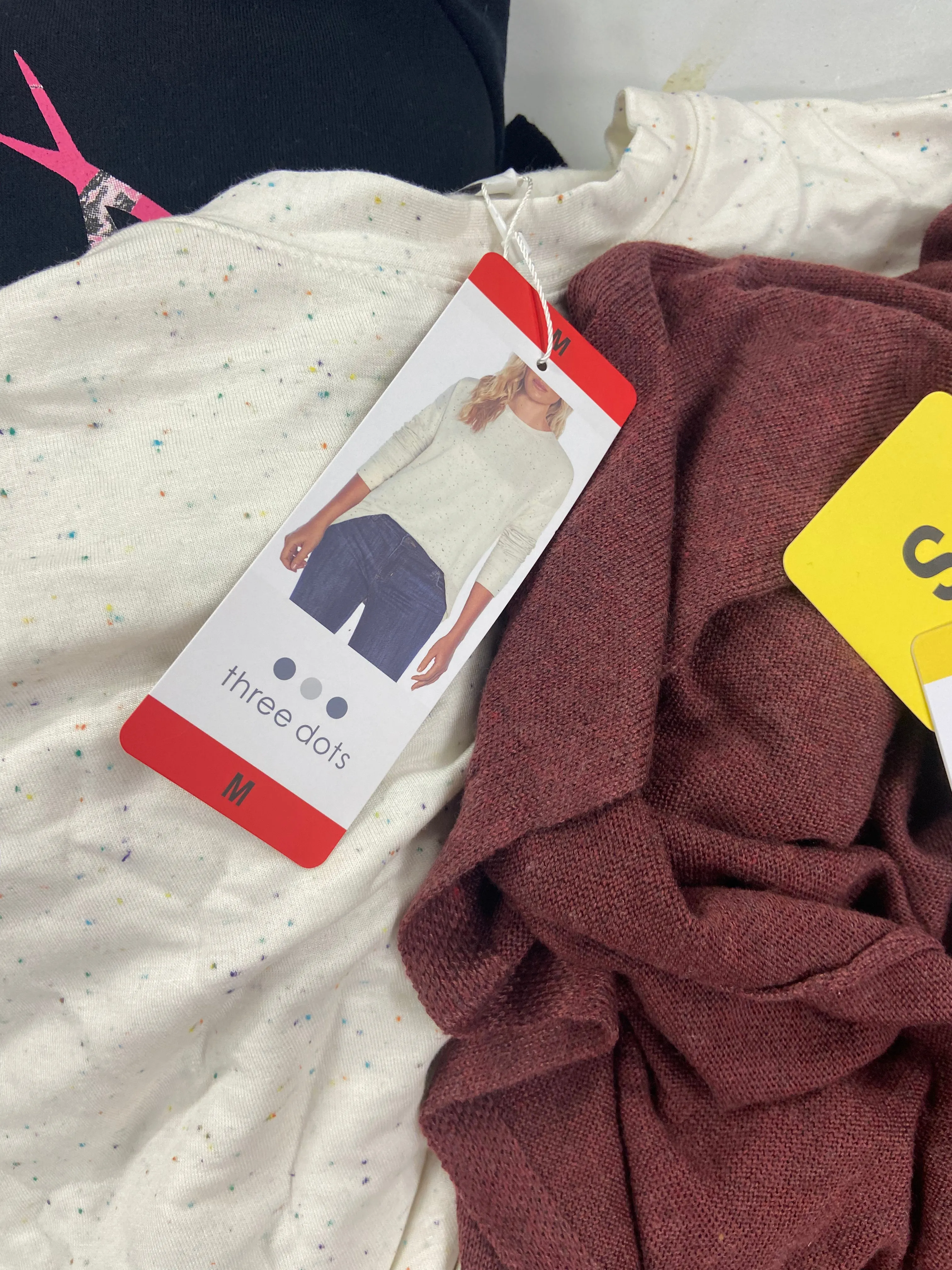 Women's Clothing Tops Wholesale Lot, FREE PEOPLE, ELLA MOSS, 32 DEGREES, ALFANI, AMERICAN APPAREL and more, 18 items, Shelf Pulls, MSRP $848