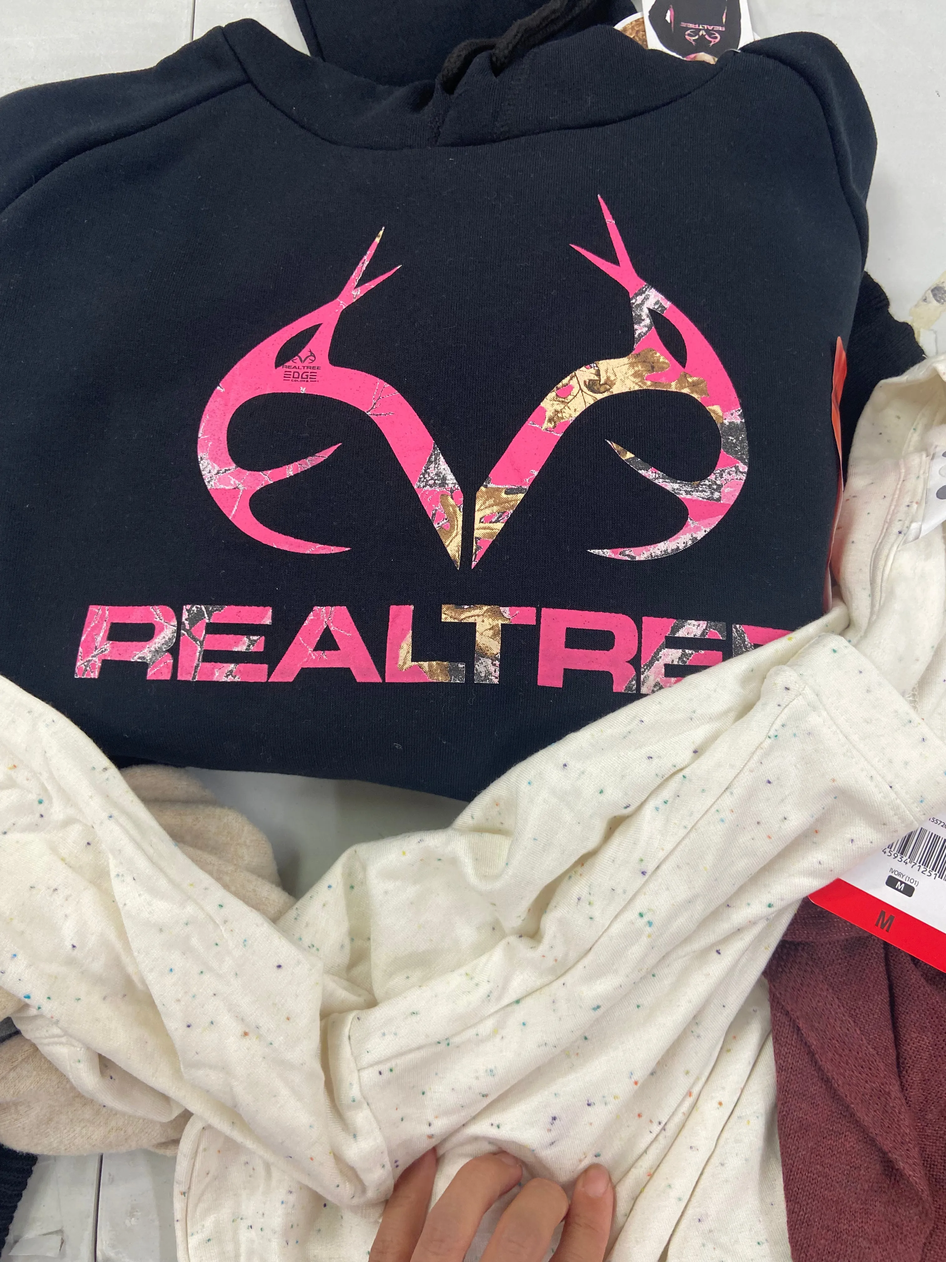 Women's Clothing Tops Wholesale Lot, FREE PEOPLE, ELLA MOSS, 32 DEGREES, ALFANI, AMERICAN APPAREL and more, 18 items, Shelf Pulls, MSRP $848